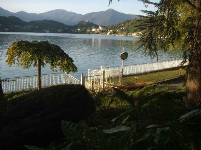 B&B In Riva Al Lago Avigliana Ngoại thất bức ảnh